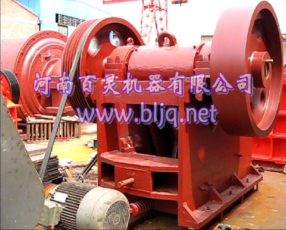 鄂式破碎機產品圖片