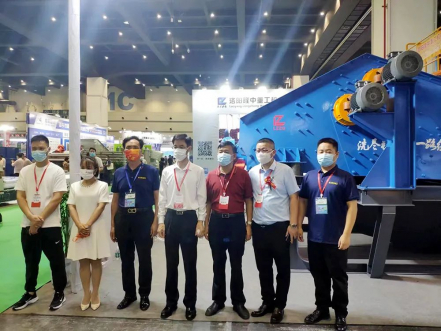 綠色智能 合作共贏 |2022第二屆鄭州砂石展隆中重工精彩亮相！
