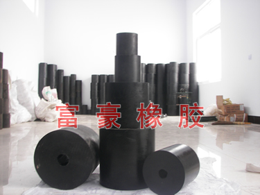 振動(dòng)篩復(fù)合彈簧，礦山設(shè)備復(fù)合彈簧，直線篩復(fù)合彈簧產(chǎn)品圖片