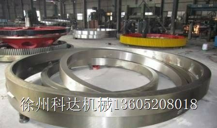 專(zhuān)業(yè)加工滾筒烘干機(jī)大齒輪滾圈等配件產(chǎn)品圖片