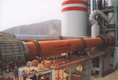 水泥回轉窯價格，水泥回轉窯廠家，哪里賣水泥回轉窯  