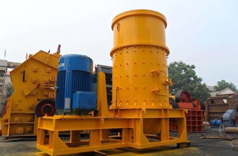 河南少重重型立式復合破碎機