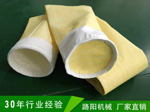 我公司生產氟美斯除塵布袋產品圖片