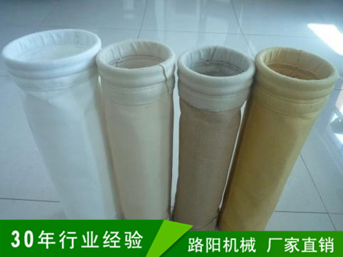 我公司生產PTFE覆膜濾料除塵布袋產品圖片