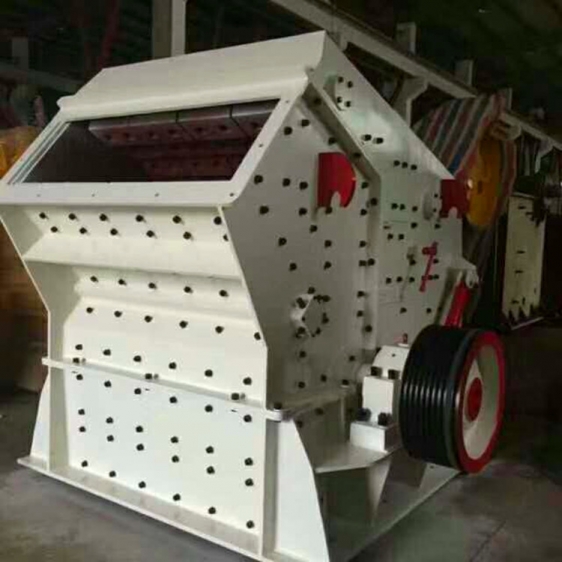反擊式破碎機花崗巖石料生產線設備
