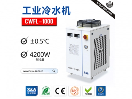 高精密OLED屏激光切割設備用戶慕名購特域冷水機產品圖片