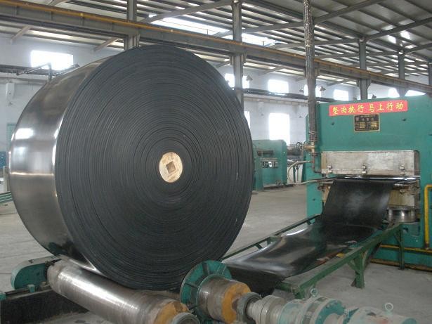 石子廠輸送帶，砂石料輸送帶，高耐磨輸送帶生產(chǎn)廠家產(chǎn)品圖片