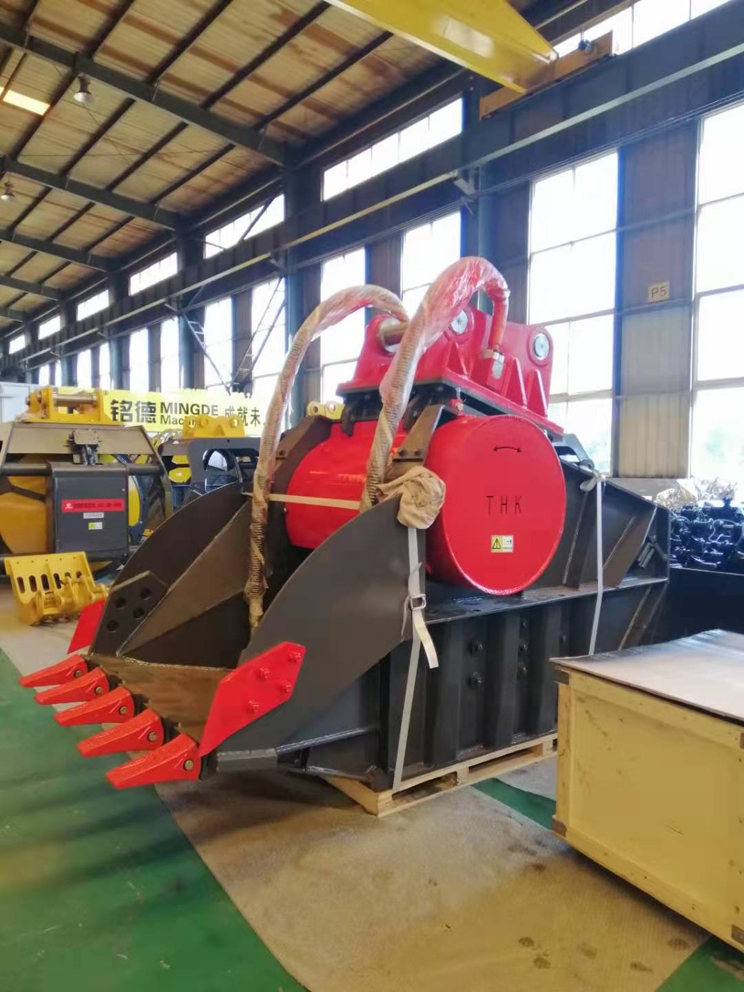 挖掘機移動破碎機