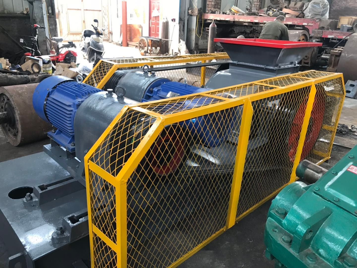 雙齒輥破碎機 煤矸石破碎機2PGC400x600產品圖片