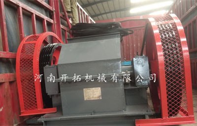 銑刨料、瀝青破碎機(jī)、雙齒輥式破碎機(jī)、河南開拓廠家直銷產(chǎn)品圖片