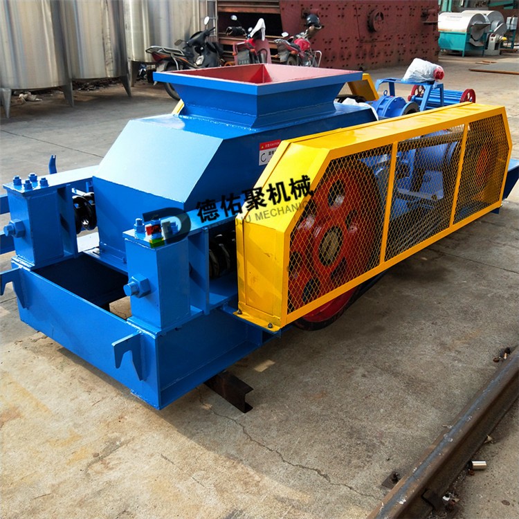 齒輥破碎機(jī) 小型煤矸石爐渣破碎機(jī) 時(shí)產(chǎn)50噸對(duì)輥制砂機(jī)產(chǎn)品圖片