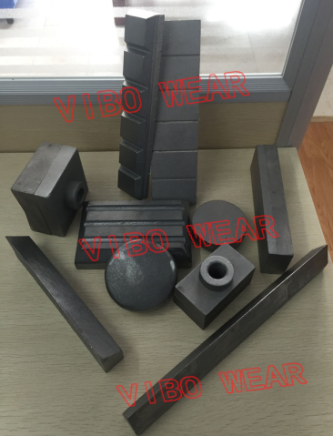 破碎機上各種耐磨配件產品圖片