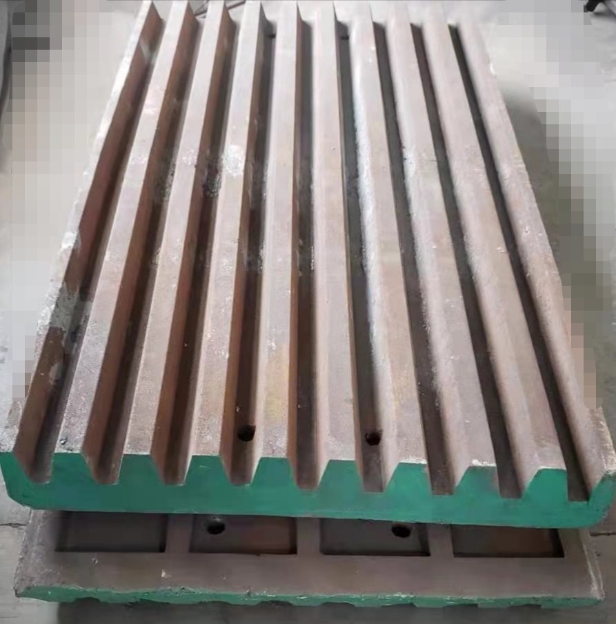 破碎機耐磨件產品圖片