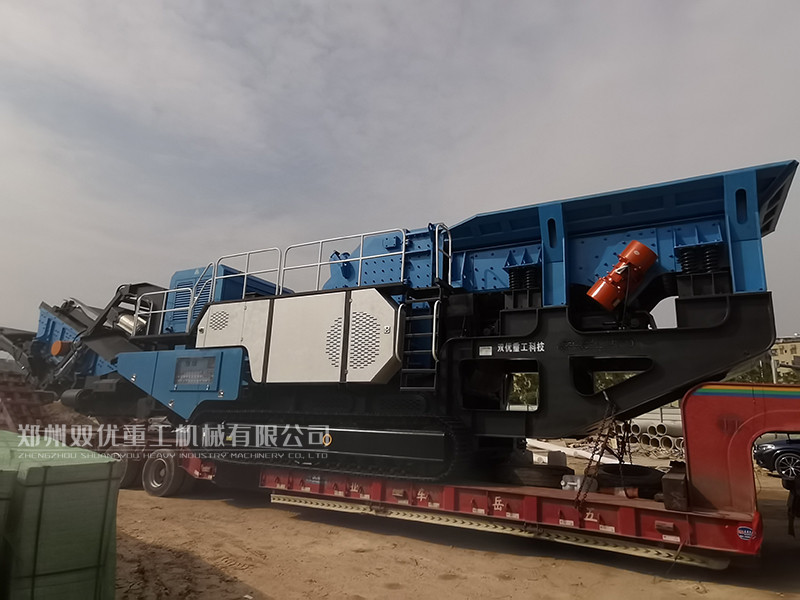 重型篩+移動破碎篩分站用于石灰石破碎 在青島投產產品圖片