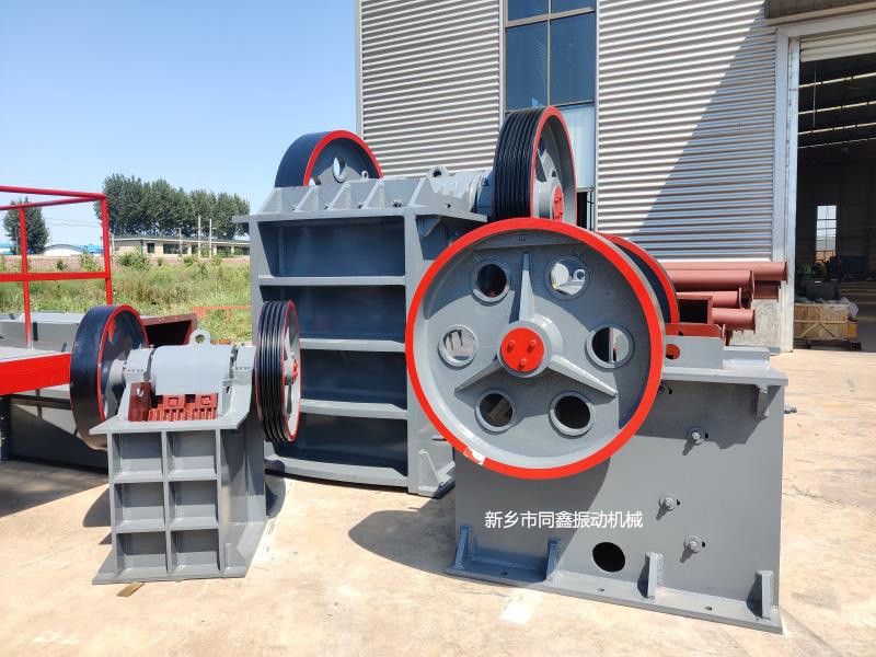 顎式破碎機，粗破機產品圖片