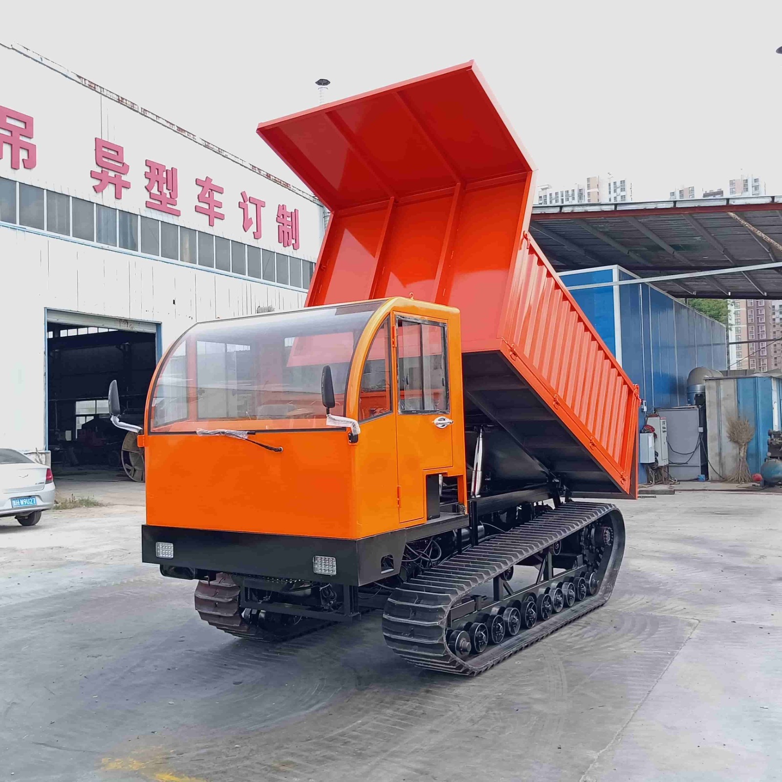 山地履帶運輸車農用四不像小型爬山虎柴油拖拉機爬坡運載車產品圖片