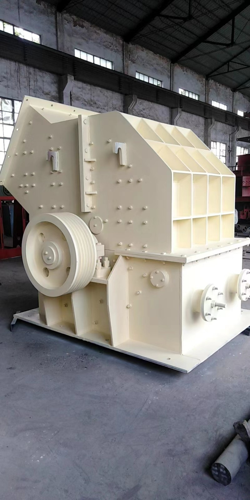 PCZ重型錘式破碎機(jī)工作原理   石灰石破碎機(jī)