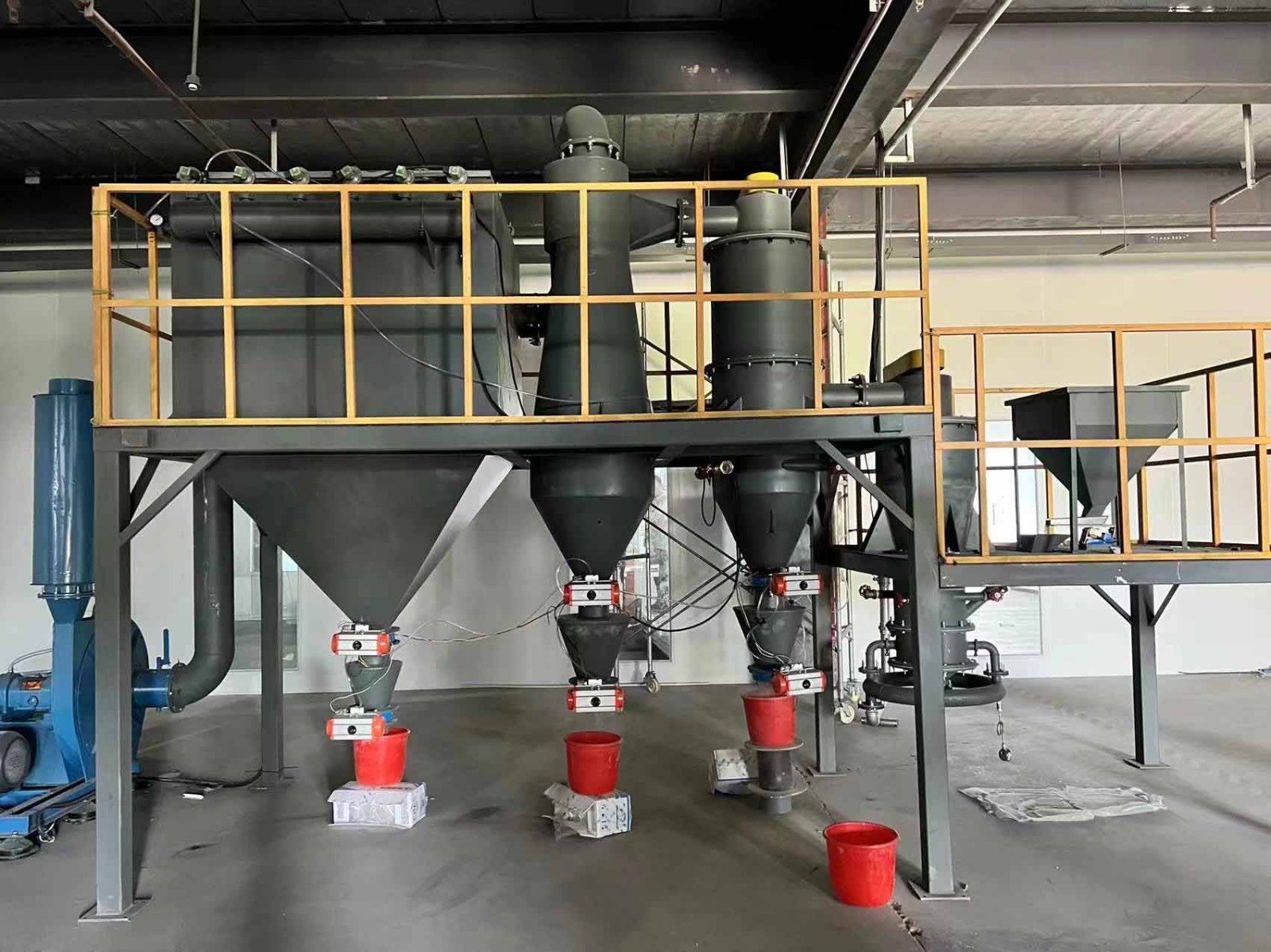 碳化硅氣流磨氮化硅超硬材料氣流粉碎分級機產品圖片