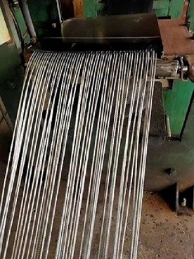 耐磨鋼絲繩提升帶 斗提機鋼絲繩膠帶 輸送機皮帶產(chǎn)品圖片