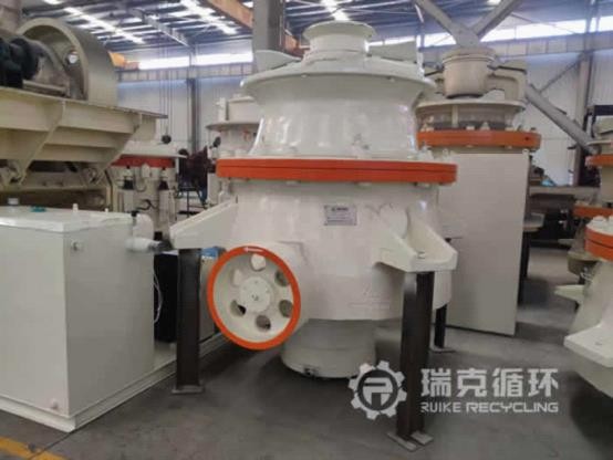 手GP300圓錐破碎機：專業修復，性能卓越，高性價比之選！