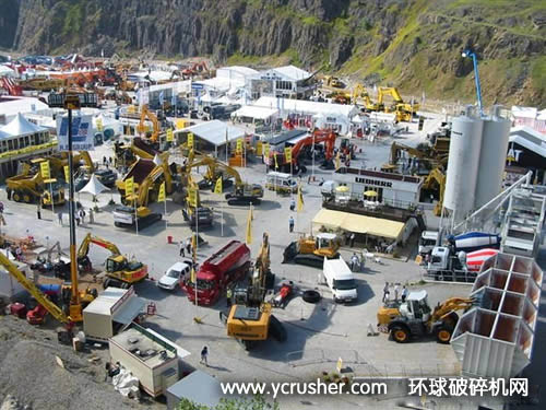 英國德比郡TarmacHillhead采石場(chǎng)舉辦的Hillhead2012展