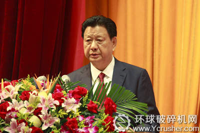 中國企業聯合會、中國企業家協會會長王忠禹作大會主旨發言