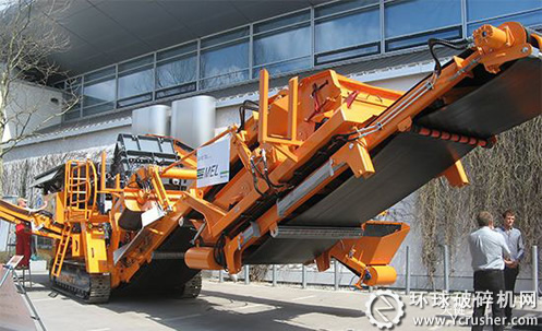 Rockster 顎式-反擊式互換系統 DUPLEX R800/R900反擊式破碎機首次亮相bauma 2013