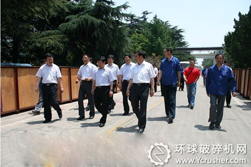 濟寧市委副書記、市長梅永紅到山礦公司考察指導工作