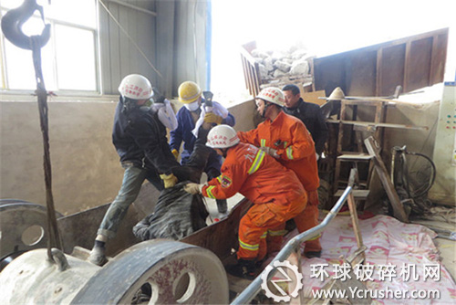 消防人員救援現場