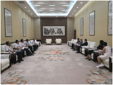 克州人民政府與吉爾吉斯嘉賓洽談.jpg