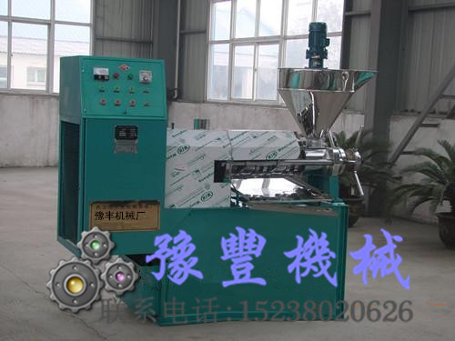 小型號榨油機